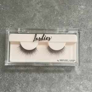 Sealed Moxielash Classy Lash Lashies
